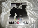 マドンナ（MADONNA）2005年カレンダー買取