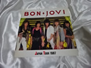 当店が過去に買取したボン・ジョヴィの1987年パンフレットの画像