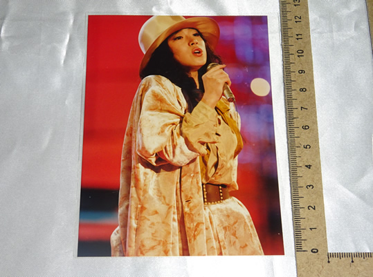 中森明菜さんの非公式の写真も買取しています