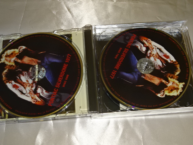 �y�v���X3CD�z���b�h�E�c�F�b�y�����@Led Zeppelin / PONTIAC SILVERDOME 1977