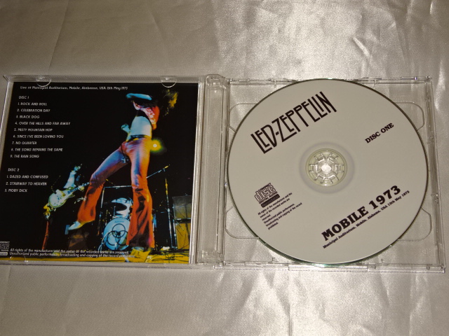 y2CD-RzbhEcFby LED ZEPPELIN / MOBILE 1973