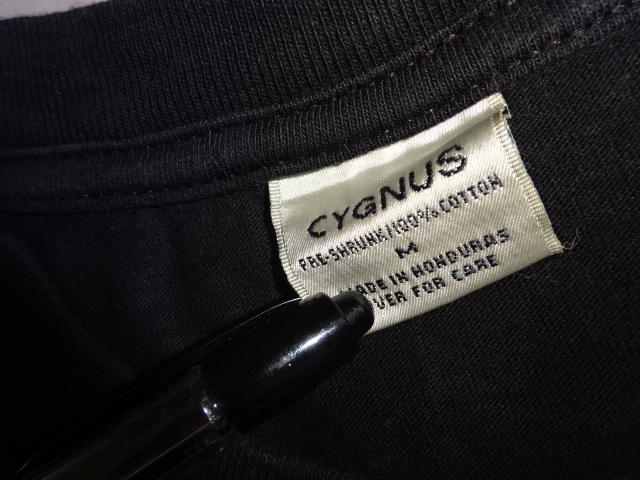 CYGNUS Tシャツタグ