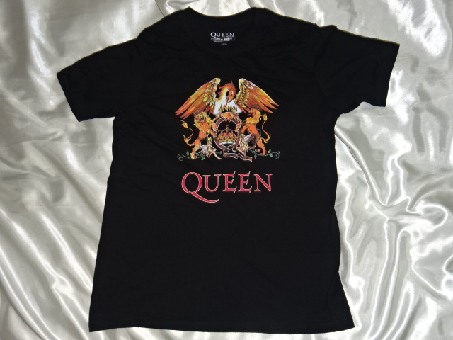 QUEENのGUコラボＴシャツ